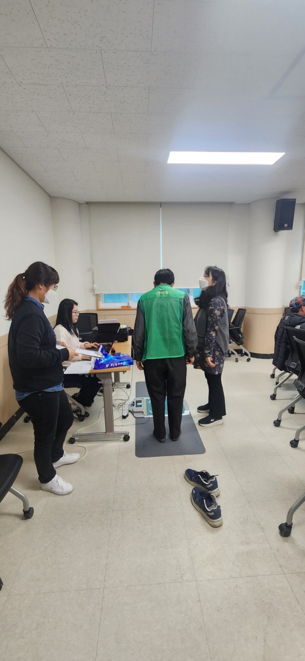 KakaoTalk_20231218_175201538_05.jpg
